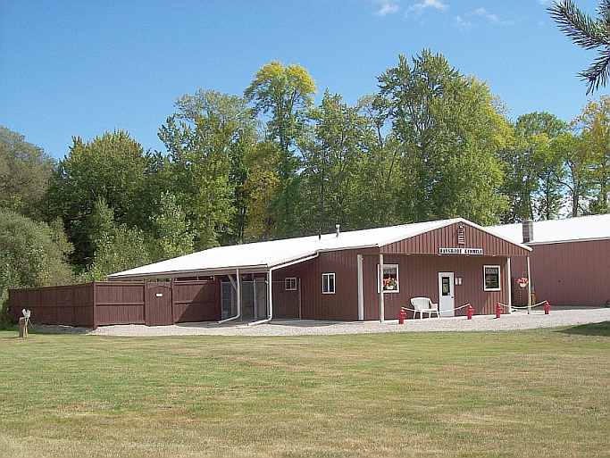 Bayshore Kennels Exterior